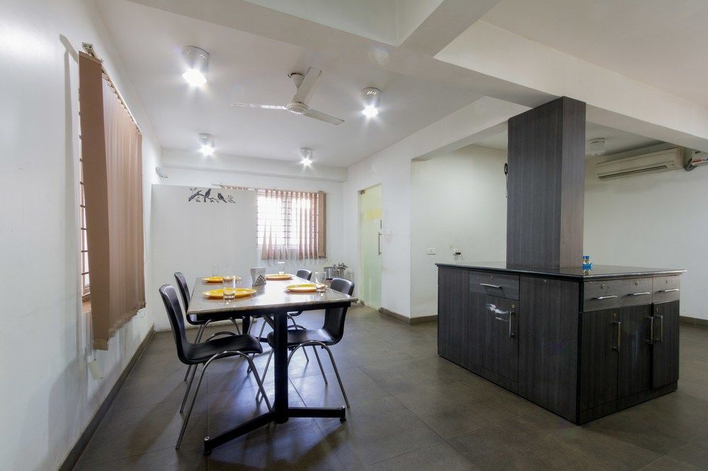 Fabhotel Stay Eeasy Thiruvanmiyur Chennai Eksteriør bilde